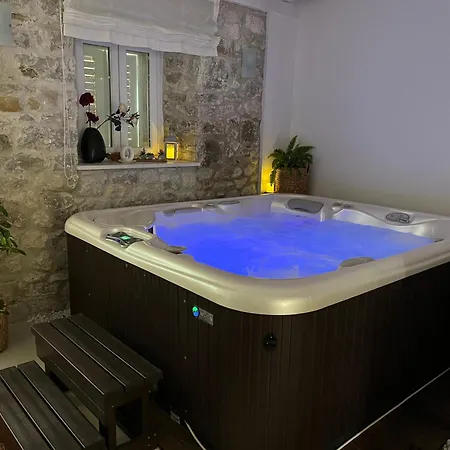 Luxury 